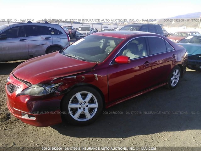 4T1BK46K37U033902 - 2007 TOYOTA CAMRY NEW GENERAT LE/XLE/SE RED photo 2