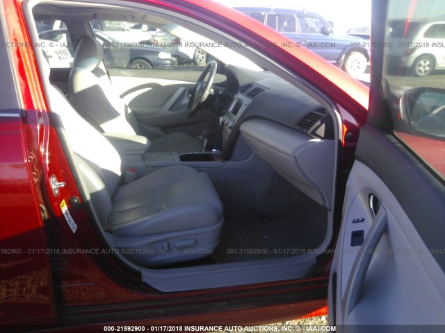 4T1BK46K37U033902 - 2007 TOYOTA CAMRY NEW GENERAT LE/XLE/SE RED photo 5