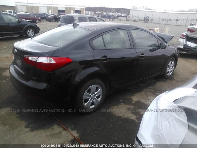 KNAFK4A68G5446132 - 2016 KIA FORTE LX BLACK photo 4