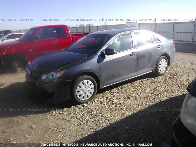 4T1BF1FK6EU415678 - 2014 TOYOTA CAMRY L/SE/LE/XLE 灰色 照片 2