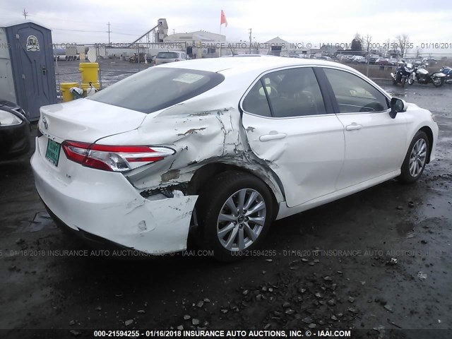 JTNB11HK9J3019658 - 2018 TOYOTA CAMRY L/LE/XLE/SE/XSE WHITE photo 4