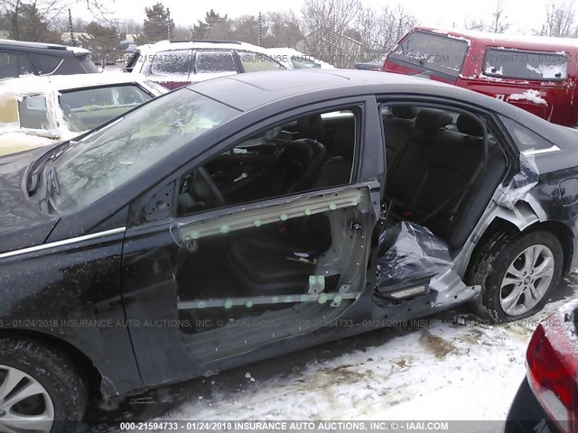 5NPEC4AC0DH646354 - 2013 HYUNDAI SONATA SE/LIMITED BLACK photo 6