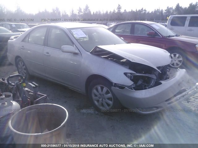 4T1BE30KX4U848801 - 2004 TOYOTA CAMRY LE/XLE/SE ვერცხლისფერი ფოტო 1