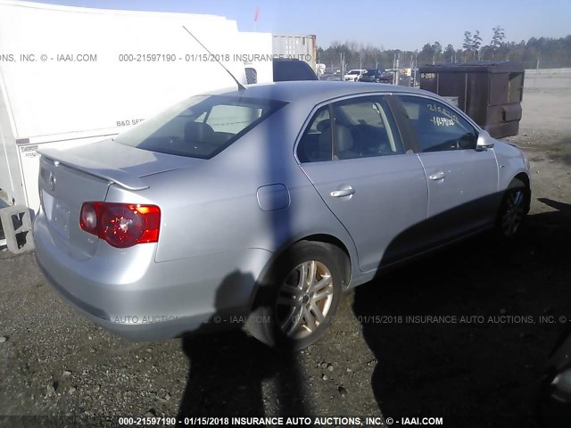 3VWEG71K17M150875 - 2007 VOLKSWAGEN JETTA WOLFSBURG 银色 照片 4