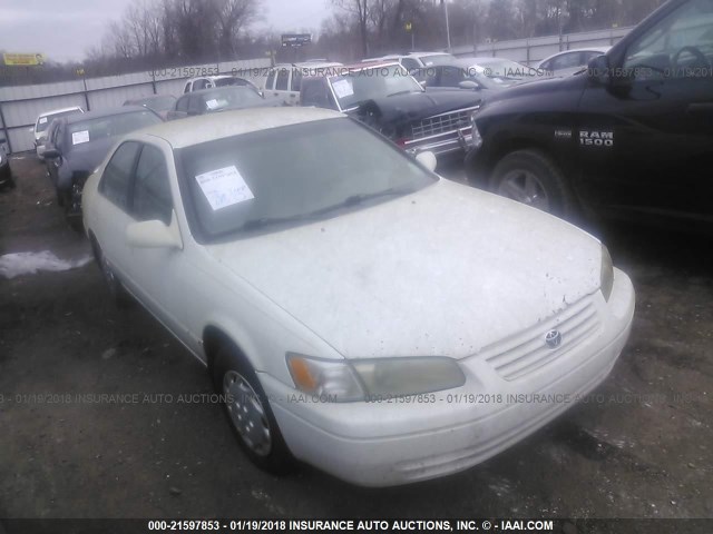 4T1BG22KXWU344057 - 1998 TOYOTA CAMRY CE/LE/XLE 白色 照片 1