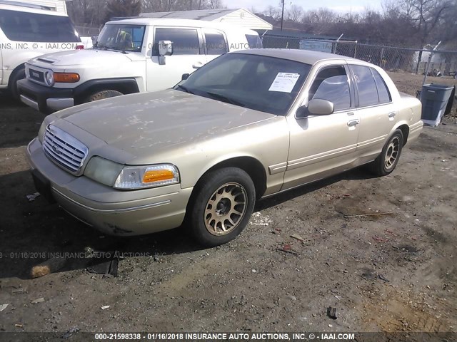 2FAFP74W6XX210116 - 1999 FORD CROWN VICTORIA LX GOLD photo 2