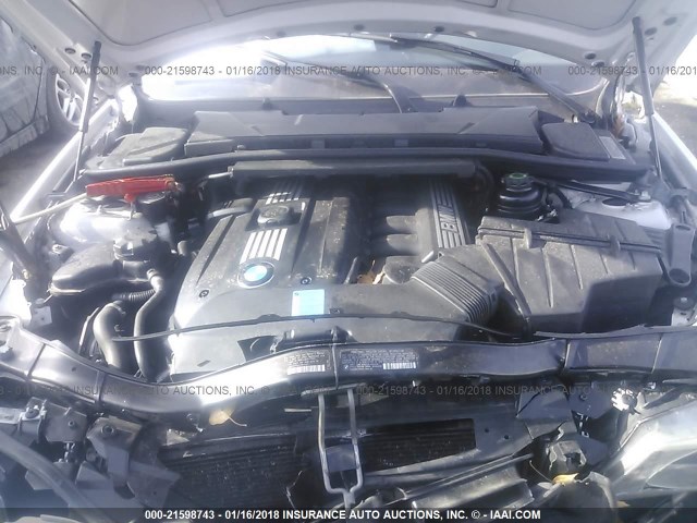 WBAPK5C58AA647431 - 2010 BMW 328 XI SULEV SILVER photo 10
