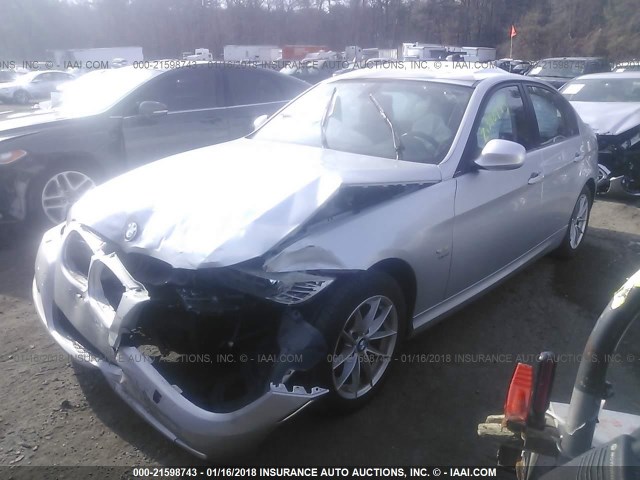 WBAPK5C58AA647431 - 2010 BMW 328 XI SULEV SILVER photo 2