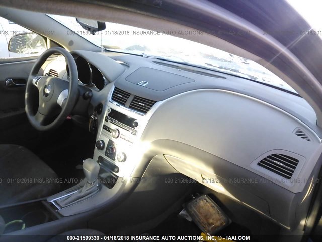 1G1ZB5EB1AF226483 - 2010 CHEVROLET MALIBU LS 黑色 照片 5