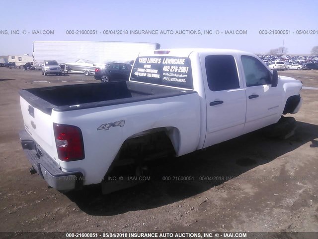 3GCUKSE23BG133903 - 2011 CHEVROLET SILVERADO K1500 LT WHITE photo 4