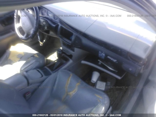 2G4WF5214W1498143 - 1998 BUICK REGAL GS BLACK photo 5