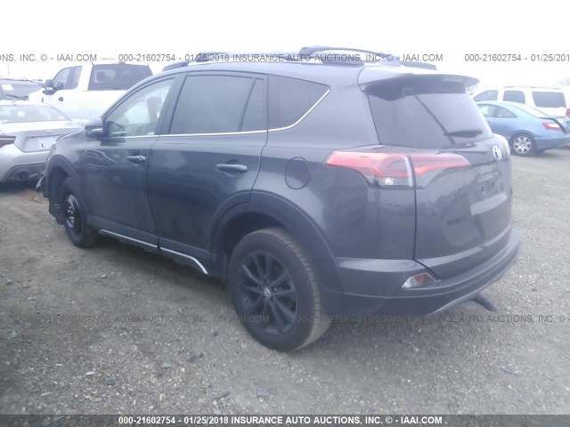 2T3RFREVXJW713743 - 2018 TOYOTA RAV4 ADVENTURE/XLE 灰色 照片 3