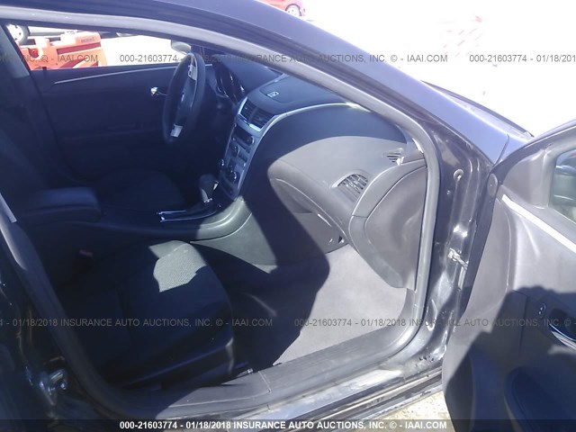 1G1ZC5E1XBF385265 - 2011 CHEVROLET MALIBU 1LT 黑色 照片 5
