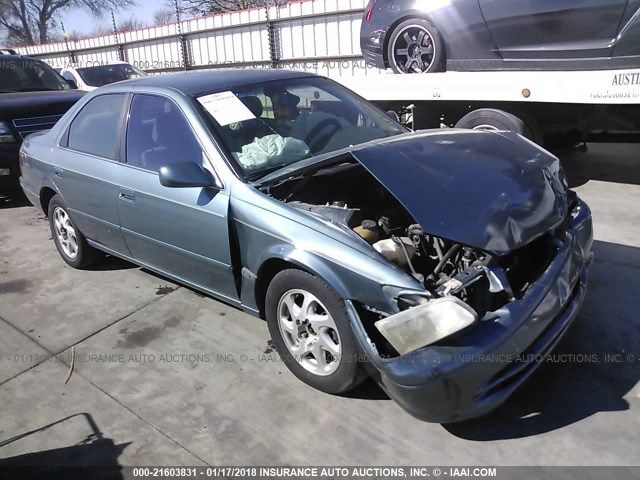 JT2BG22K1Y0399276 - 2000 TOYOTA CAMRY CE/LE/XLE 青色 照片 1