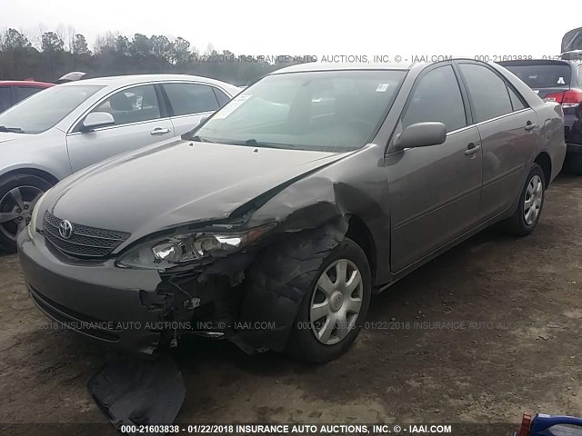 4T1BE32K73U759781 - 2003 TOYOTA CAMRY LE/XLE/SE ნაცრისფერი ფოტო 2