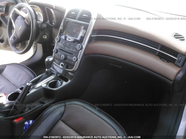 1G11H5SL7EF297864 - 2014 CHEVROLET MALIBU LTZ 银色 照片 5