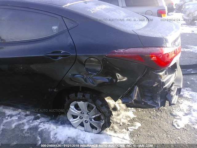 5NPDH4AE4GH724766 - 2016 HYUNDAI ELANTRA SE/SPORT/LIMITED BLACK photo 6