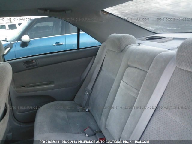 4T1BE32K14U892389 - 2004 TOYOTA CAMRY LE/XLE/SE SILVER photo 8