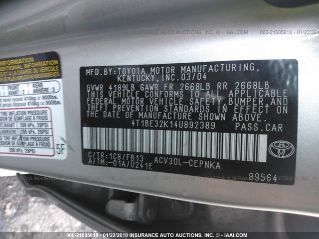 4T1BE32K14U892389 - 2004 TOYOTA CAMRY LE/XLE/SE ვერცხლისფერი ფოტო 9