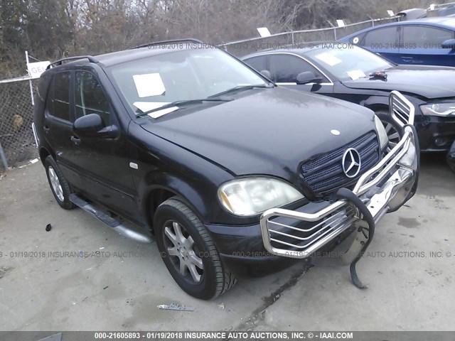 4JGAB72E41A249974 - 2001 MERCEDES-BENZ ML 430 Schwarz Foto 1