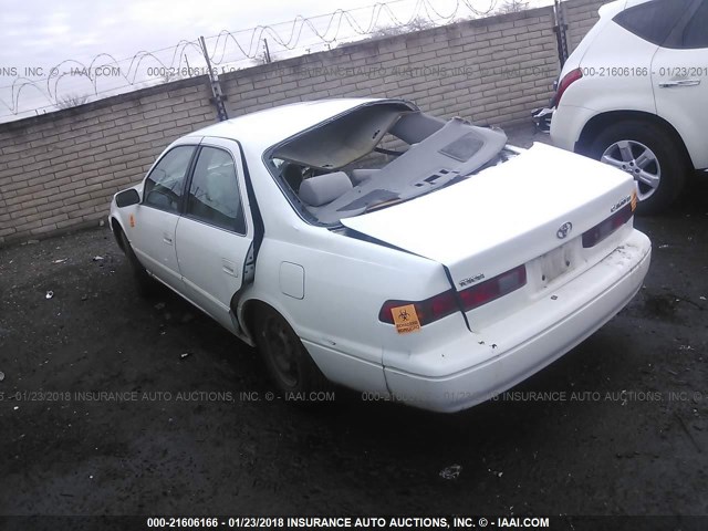 4T1BG22K3XU893990 - 1999 TOYOTA CAMRY CE/LE/XLE 白色 照片 3