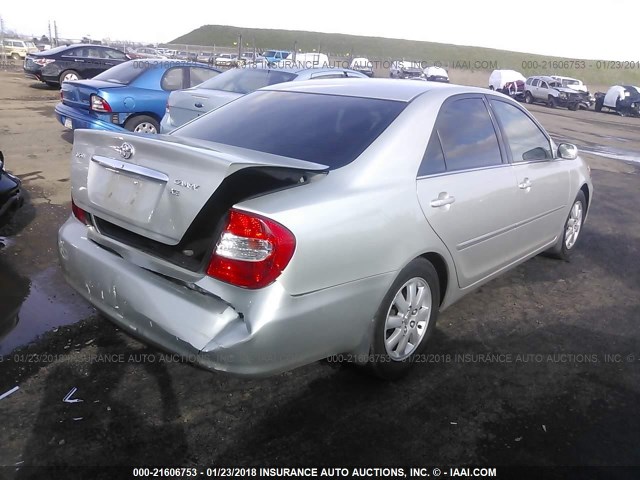 JTDBE30K620117291 - 2002 TOYOTA CAMRY LE/XLE/SE 银色 照片 4