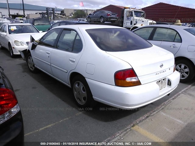 1N4DL01D4XC161489 - 1999 NISSAN ALTIMA XE/GXE/SE/GLE WHITE photo 3