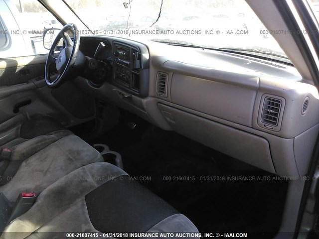 3GNEC13T82G119803 - 2002 CHEVROLET AVALANCHE C1500 TAN photo 5