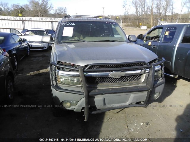 3GNEC13T82G119803 - 2002 CHEVROLET AVALANCHE C1500 TAN photo 6