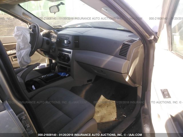 1J4GR48K76C215720 - 2006 JEEP GRAND CHEROKEE LAREDO/COLUMBIA/FREEDOM 棕色 照片 5