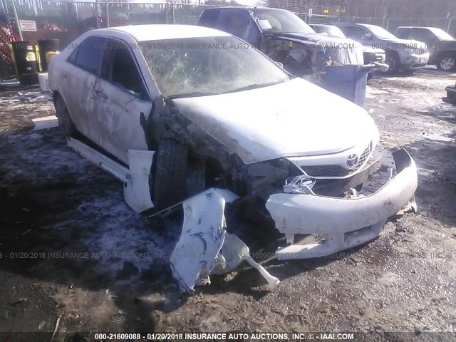 4T1BK1FK5CU514727 - 2012 TOYOTA CAMRY SE/XLE WHITE photo 6