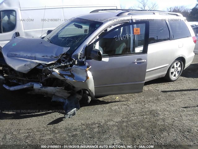 5TDZK23C18S122796 - 2008 TOYOTA SIENNA CE/LE SILVER photo 2