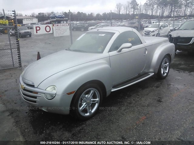 1GCES14H35B118142 - 2005 CHEVROLET SSR GRAY photo 2