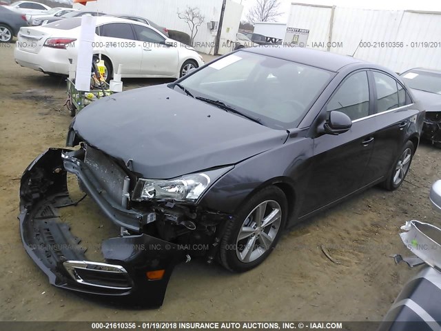 1G1PE5SBXF7141596 - 2015 CHEVROLET CRUZE LT GRAY photo 2