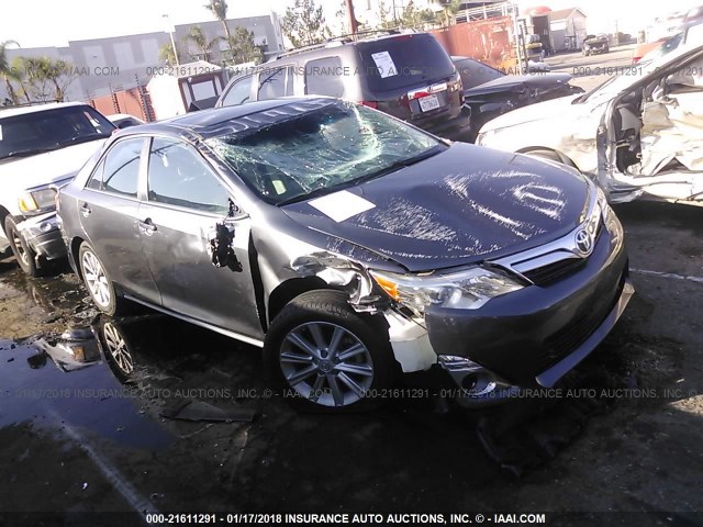 4T4BF1FK2ER359082 - 2014 TOYOTA CAMRY L/SE/LE/XLE 灰色 照片 1