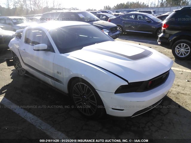 1ZVBP8CH9A5119722 - 2010 FORD MUSTANG GT WHITE photo 1