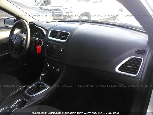 1B3BD4FB0BN518940 - 2011 DODGE AVENGER EXPRESS 银色 照片 5