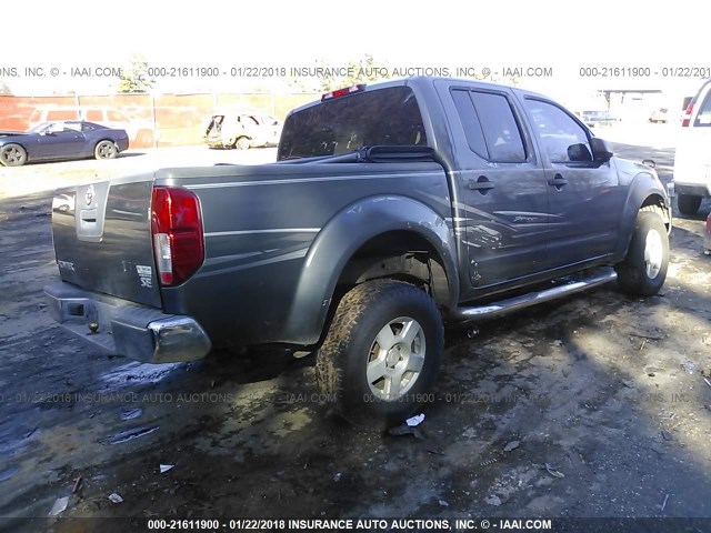 1N6AD07U95C449407 - 2005 NISSAN FRONTIER CREW CAB LE/SE/OFF ROAD GRAY photo 4