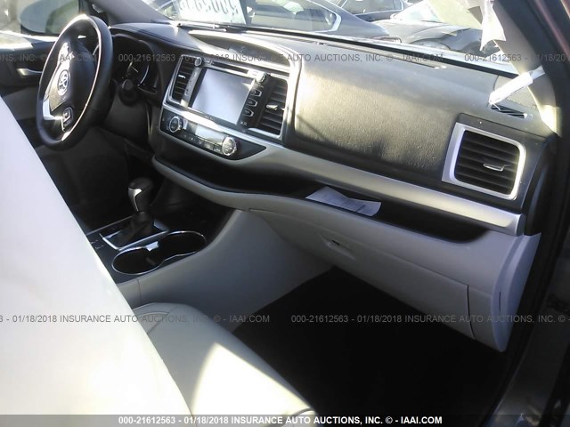 5TDJKRFH7FS217700 - 2015 TOYOTA HIGHLANDER XLE ნაცრისფერი ფოტო 5