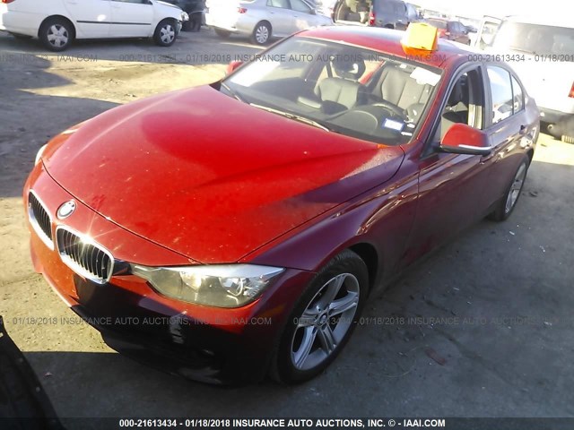 WBA3C3C52DF979890 - 2013 BMW 320 I/XDRIVE RED photo 2