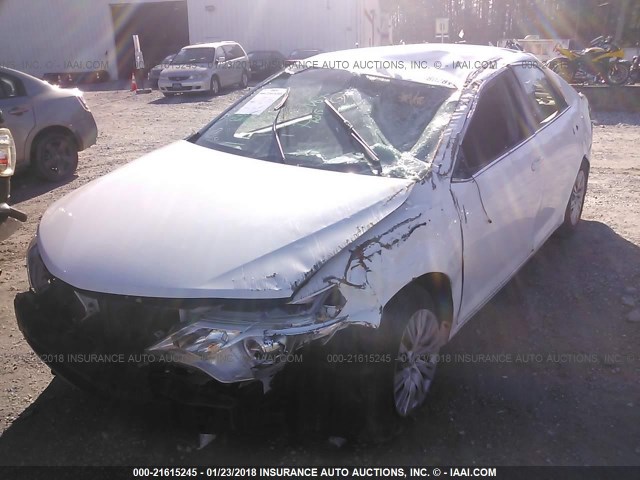 4T1BF1FKXEU440356 - 2014 TOYOTA CAMRY L/SE/LE/XLE 白色 照片 6