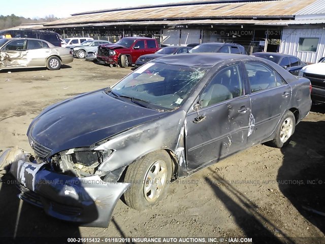 4T1BE32K65U981733 - 2005 TOYOTA CAMRY LE/XLE/SE GRAY photo 2