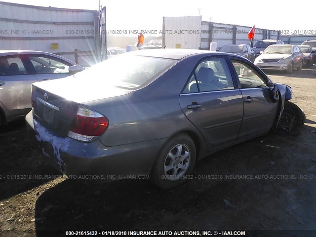 4T1BE32K65U981733 - 2005 TOYOTA CAMRY LE/XLE/SE GRAY photo 4
