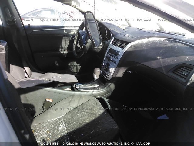 1G1ZC5E04CF252459 - 2012 CHEVROLET MALIBU 1LT 白色 照片 5