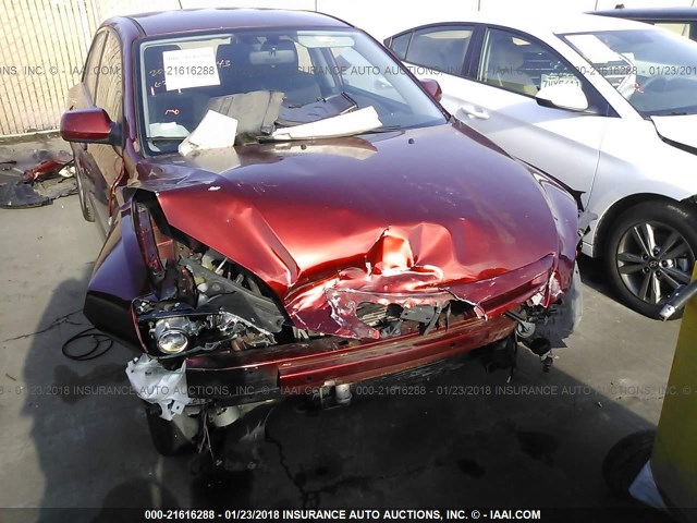 JM1BK343961480437 - 2006 MAZDA 3 HATCHBACK RED photo 6