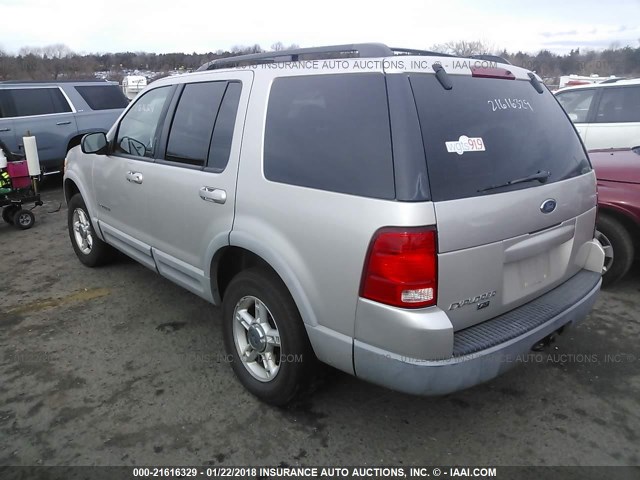 1FMZU73E02UC40930 - 2002 FORD EXPLORER XLT SILVER photo 3