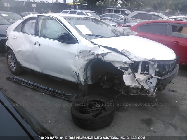 4T1BF1FK3CU515573 - 2012 TOYOTA CAMRY SE/LE/XLE WHITE photo 6