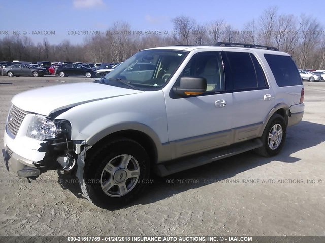 1FMFU185X5LA24652 - 2005 FORD EXPEDITION EDDIE BAUER WHITE photo 2