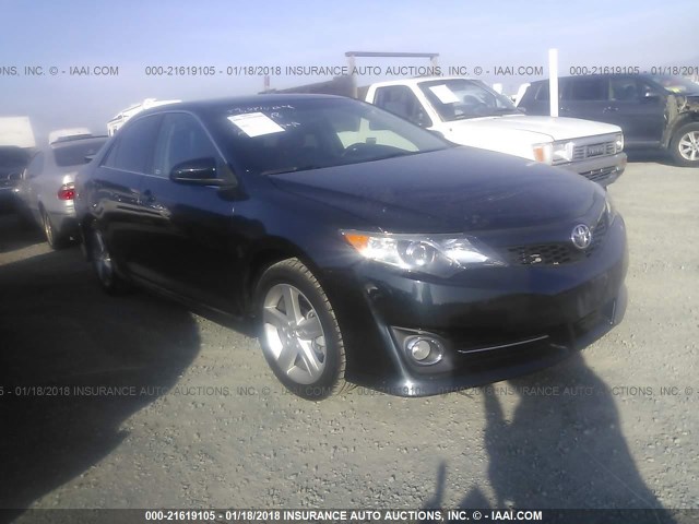 4T1BF1FK6EU764744 - 2014 TOYOTA CAMRY L/SE/LE/XLE 绿色 照片 1