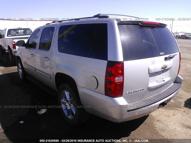 1GNUKJE30AR104190 - 2010 CHEVROLET SUBURBAN K1500 LT SILVER photo 3